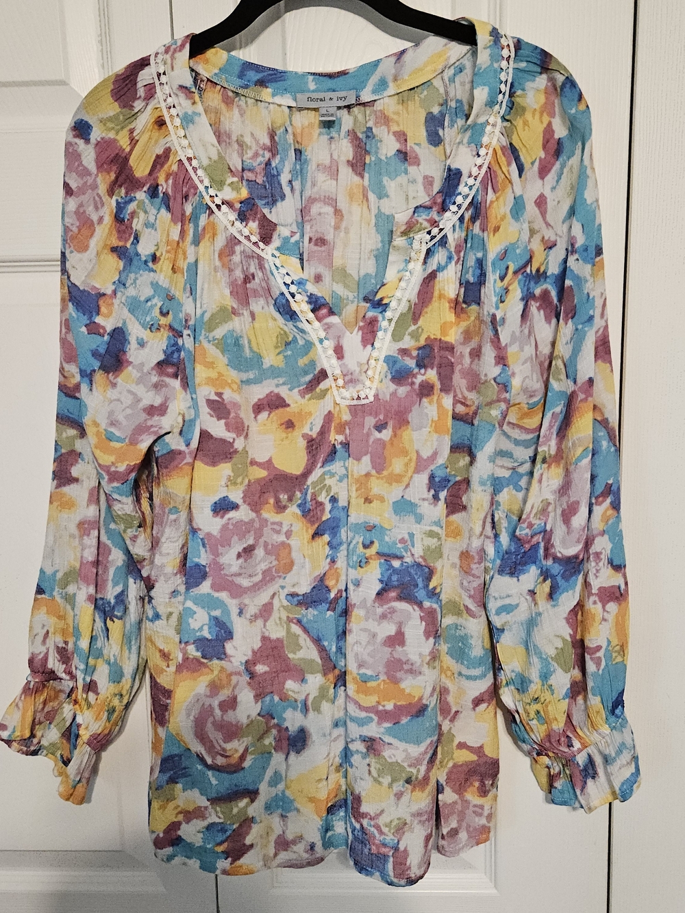 Romantic Floral Pintuck Tunic Top - Multi